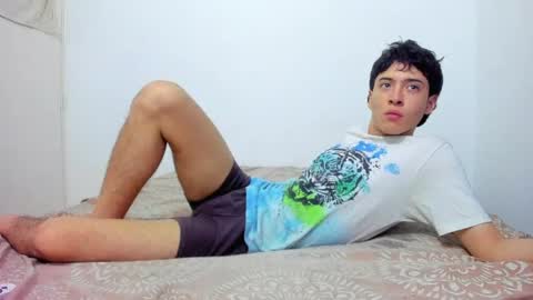 picaszomilos350 online show from March 30, 3:07 am