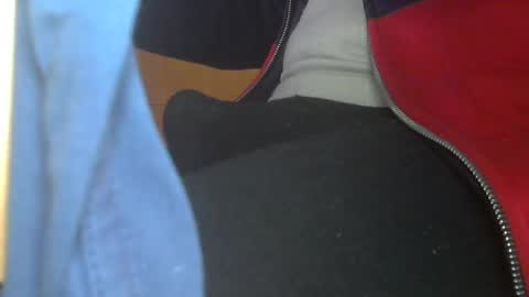 Snapshot of piceditorit chatting on January 15, 7:39 pm Piceditor online show from January 15, 7:39 pm