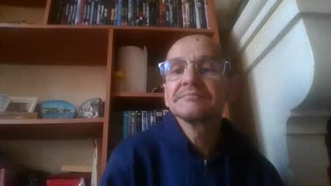 Snapshot of pichoun71 chatting on December 14, 8:34 am pichoun71 online show from December 14, 8:34 am