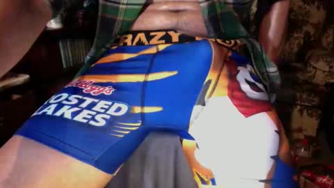 Snapshot of pict8kr chatting on January 14, 2:17 am BEDBULL online show from January 14, 2:17 am