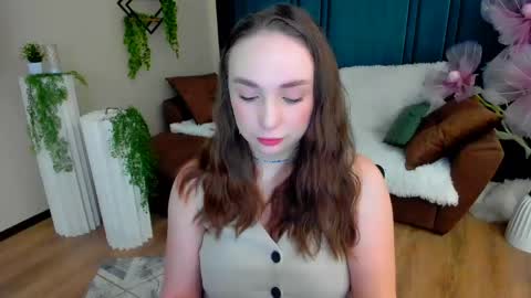 Snapshot of pieceofinspiration chatting on May 13, 10:12 am Emelie online show from May 13, 10:12 am