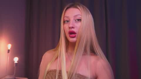Mila online show from September 30, 3:06 pm