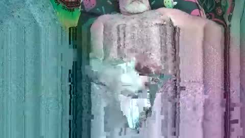 Snapshot of piercecox13 chatting on May 11, 12:49 am piercecox13 online show from May 11, 12:49 am