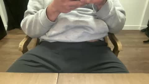 Snapshot of pierced_leather chatting on January 12, 7:00 am pierced_leather online show from January 12, 7:00 am