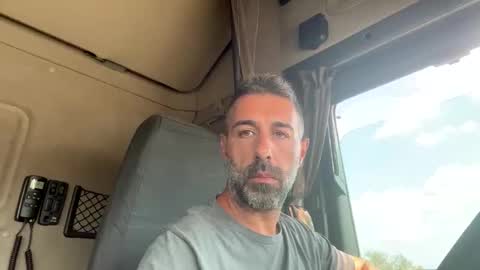 Snapshot of pierotu chatting on September 9, 9:20 am pierotu online show from September 9, 9:20 am