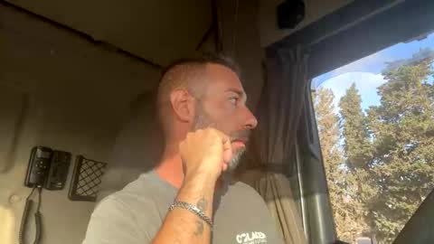 Snapshot of pierotu chatting on September 10, 5:40 am pierotu online show from September 10, 5:40 am