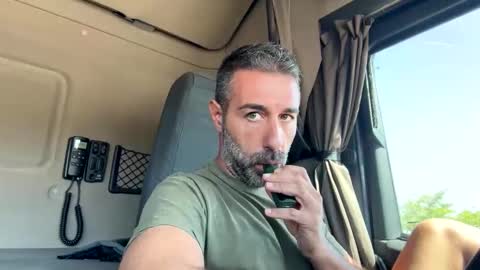 Snapshot of pierotu chatting on September 16, 9:10 am pierotu online show from September 16, 9:10 am