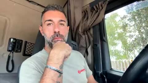 Snapshot of pierotu chatting on September 26, 11:58 am pierotu online show from September 26, 11:58 am