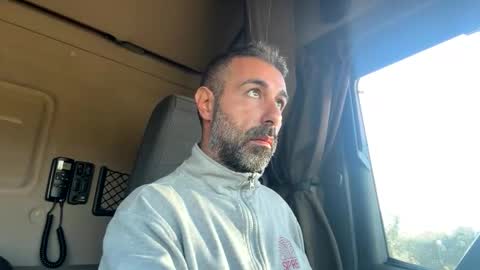 Snapshot of pierotu chatting on October 23, 6:56 am pierotu online show from October 23, 6:56 am