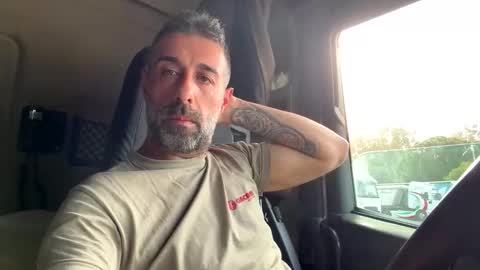 pierotu online show from April 13, 3:28 pm