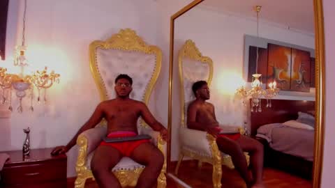 Snapshot of pierovinum chatting on February 28, 3:48 am Piero online show from February 28, 3:48 am