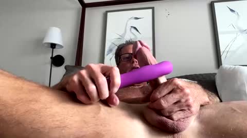 pierre8inch online show from January 2, 5:29 pm