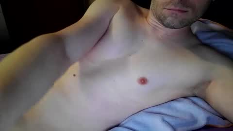 Snapshot of pimptheride chatting on October 1, 8:42 am Bee online show from October 1, 8:42 am