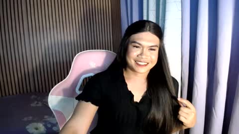 Snapshot of pinay_chloex chatting on July 4, 12:44 pm CHLOE online show from July 4, 12:44 pm