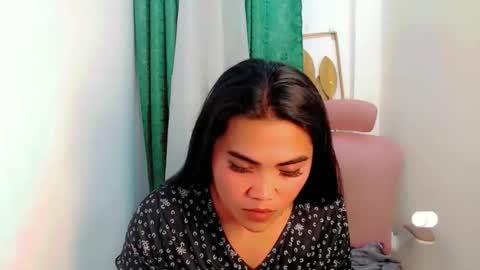 pinay_cristine online show from December 15, 2:10 pm