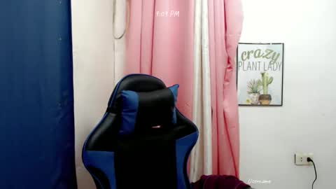 pinay_cristine online show from December 22, 1:08 pm