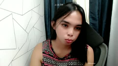 Snapshot of pinay_heart chatting on July 7, 6:47 am heart online show from July 7, 6:47 am