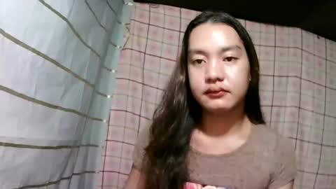 Snapshot of pinay_janella10 chatting on January 5, 9:18 pm pinay_janella10 online show from January 5, 9:18 pm