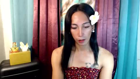 Snapshot of pinay_lucy chatting on October 24, 2:41 am lucyLove online show from October 24, 2:41 am