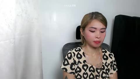 pinay_romancee online show from October 26, 4:02 pm