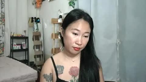 Snapshot of pinayhotty_yumie chatting on June 22, 10:29 pm yumie online show from June 22, 10:29 pm