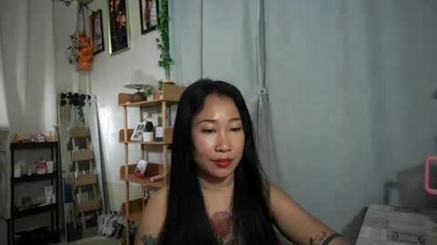 Snapshot of pinayhotty_yumie chatting on July 29, 11:47 pm yumie online show from July 29, 11:47 pm