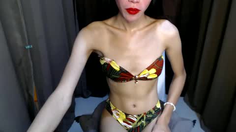 Snapshot of pinayjessaxxx chatting on February 9, 7:27 am pinayjessaxxx online show from February 9, 7:27 am