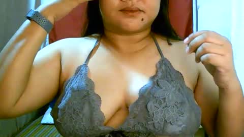 pinayjona online show from February 9, 12:31 pm