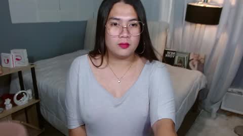 pinayloves online show from September 30, 5:45 am