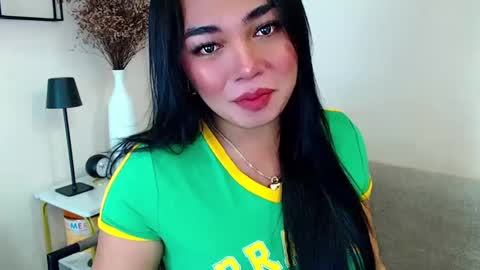 Snapshot of pinaymorena69 chatting on December 29, 11:50 pm Just cath online show from December 29, 11:50 pm