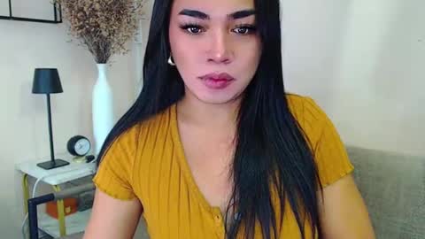 Snapshot of pinaymorena69 chatting on March 8, 11:28 pm Just cath online show from March 8, 11:28 pm