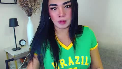 Snapshot of pinaymorena69 chatting on March 12, 12:10 am Just cath online show from March 12, 12:10 am