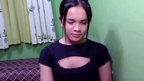 pinaymorena_rhowe online show from December 20, 3:31 pm
