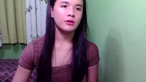 pinaymorena_rhowe online show from January 7, 10:43 am