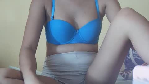 pinaysweet_couple online show from November 12, 3:29 am
