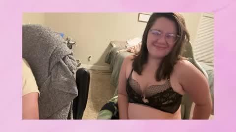Pineapple Princess online show from June 6, 1:00 am