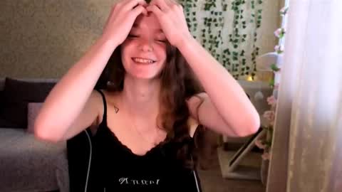 Stephanie online show from March 16, 4:40 am