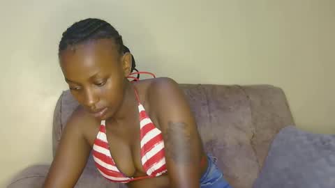 Snapshot of pink_cushy chatting on February 16, 6:09 am pink_cushy online show from February 16, 6:09 am