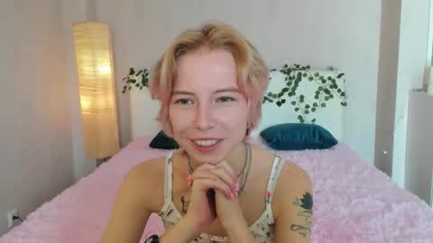 pink_lila18 online show from September 12, 8:03 am