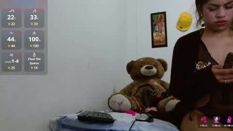 Snapshot of pink_love_25 chatting on March 6, 7:21 pm pink_love_25 online show from March 6, 7:21 pm