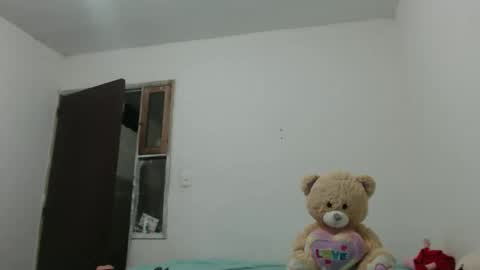 pink_love_25 online show from March 18, 5:10 am