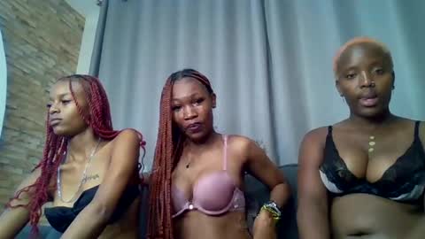 pinkyy online show from July 9, 9:52 pm