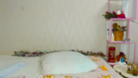 Snapshot of pink_pikachu_ chatting on November 29, 5:16 pm Pikachu pika online show from November 29, 5:16 pm