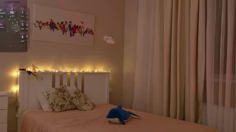 Snapshot of pink_seagull chatting on October 13, 5:13 pm Eva online show from October 13, 5:13 pm