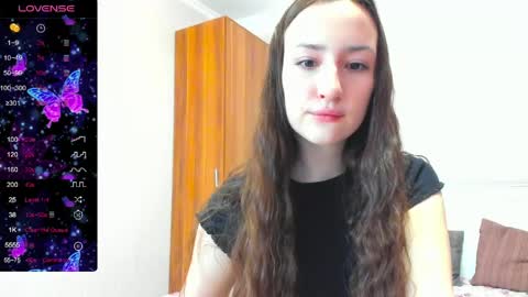 Snapshot of pink_soda33 chatting on May 23, 6:18 am pink_soda33 online show from May 23, 6:18 am