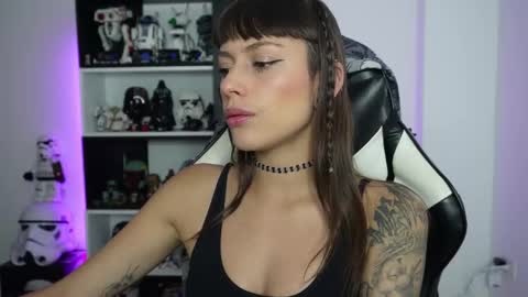 Snapshot of pinkcatlive chatting on February 5, 4:55 pm Emily online show from February 5, 4:55 pm