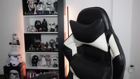 Snapshot of pinkcatlive chatting on February 7, 5:16 pm Emily online show from February 7, 5:16 pm