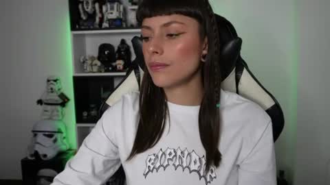 Emily online show from July 31, 5:12 pm