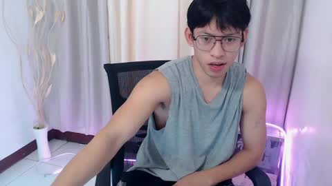 froi online show from May 22, 1:57 am