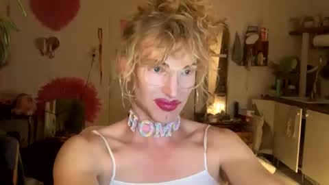 Snapshot of pinkfag chatting on September 10, 7:03 pm pinkfag online show from September 10, 7:03 pm